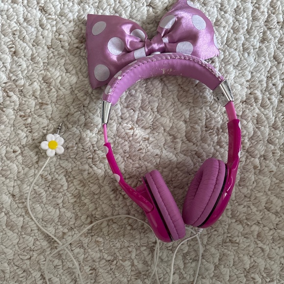 Adjustable Kids Headphones - Picture 2 of 7